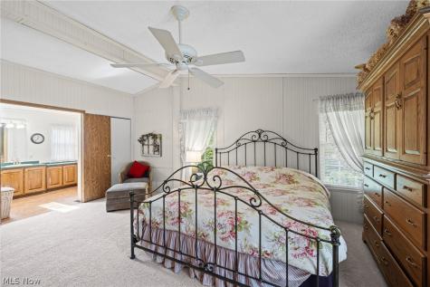 3 Lees Lane Olmsted Twp OH 44138