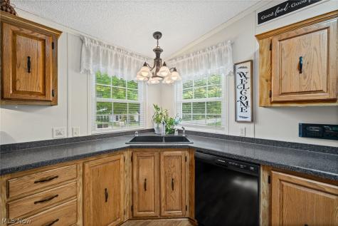 3 Lees Lane Olmsted Twp OH 44138
