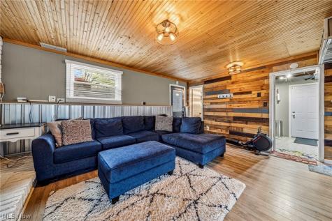 2592 Cherry Blossom Circle Stow OH 44224