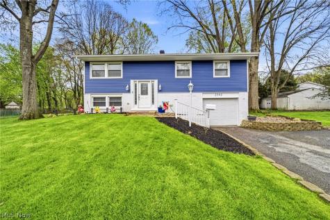 2592 Cherry Blossom Circle Stow OH 44224