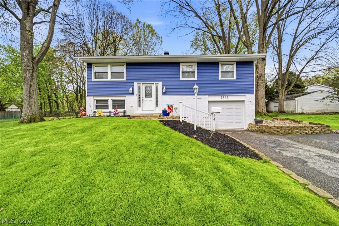 2592 Cherry Blossom Circle Stow OH 44224