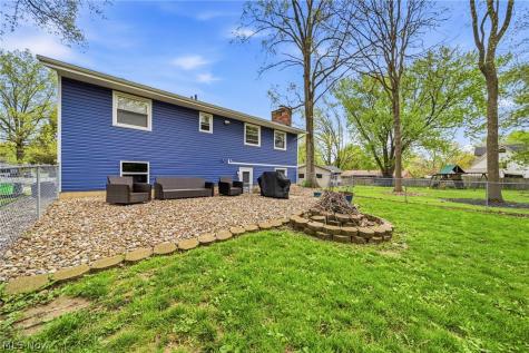 2592 Cherry Blossom Circle Stow OH 44224
