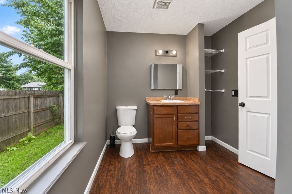 1580 Hazel Avenue Madison OH 44057