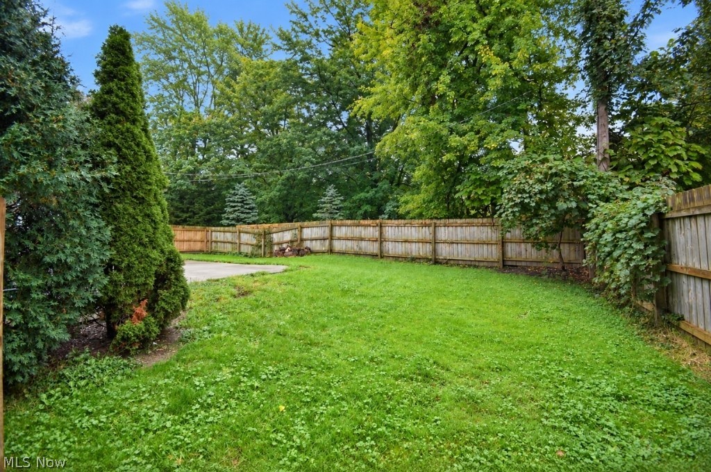1580 Hazel Avenue Madison OH 44057