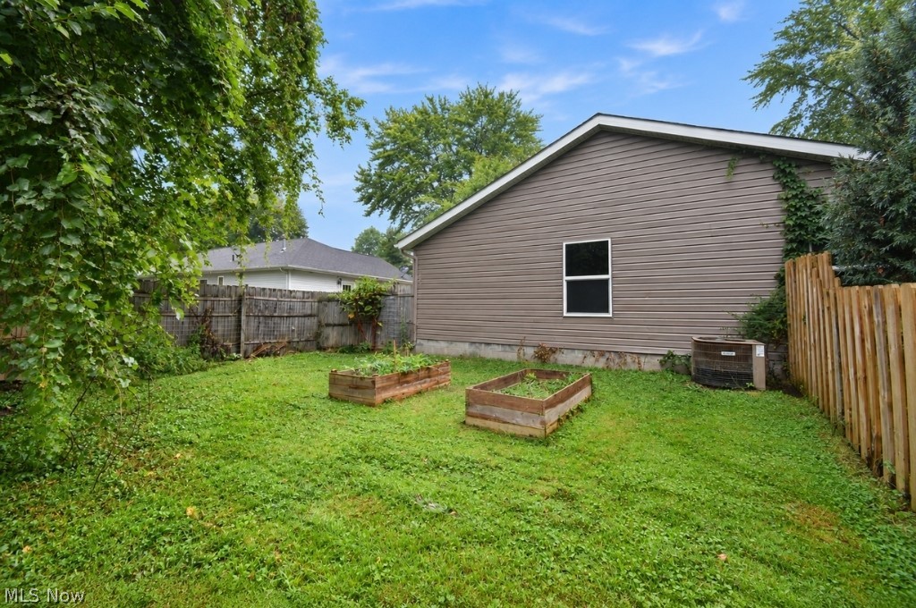 1580 Hazel Avenue Madison OH 44057