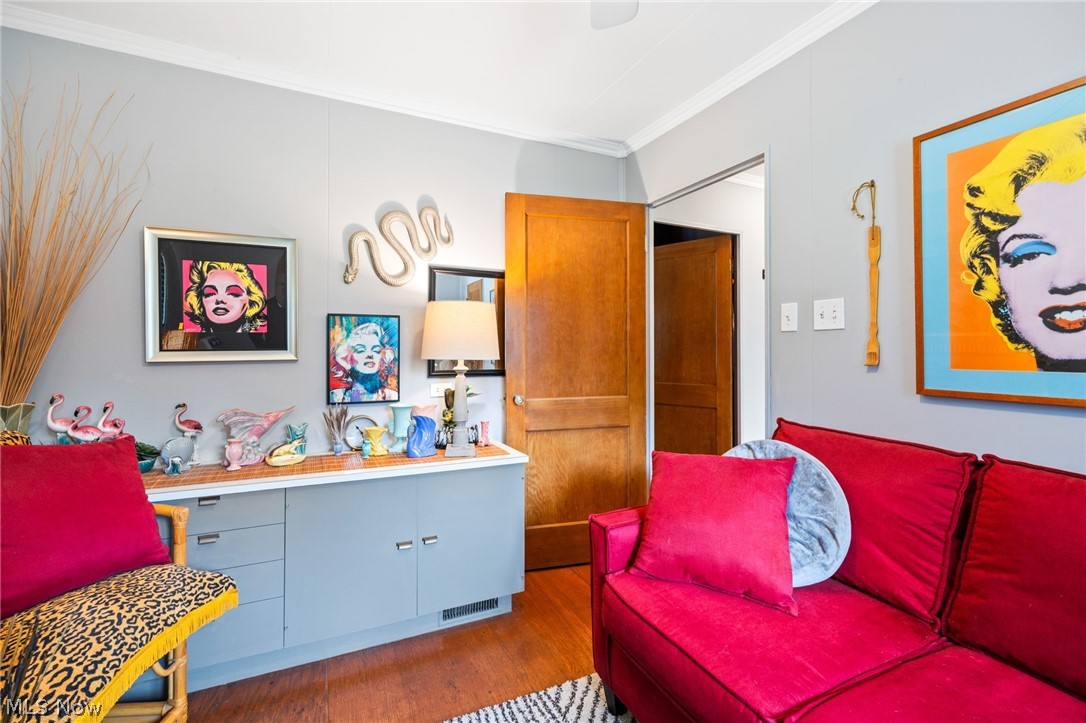 884 Monmouth Drive Akron OH 44313