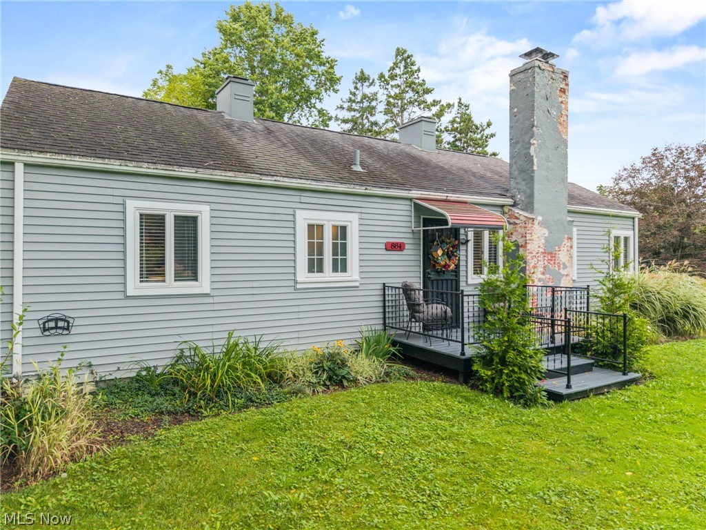 884 Monmouth Drive Akron OH 44313