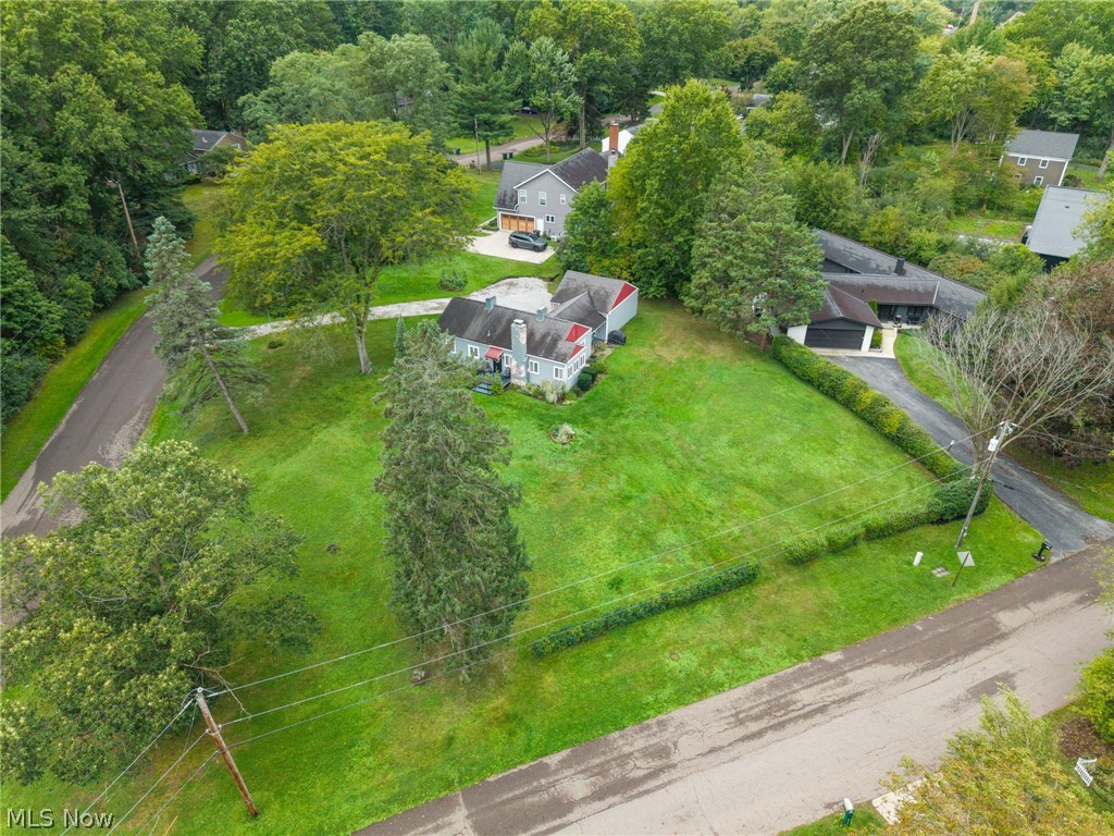 884 Monmouth Drive Akron OH 44313