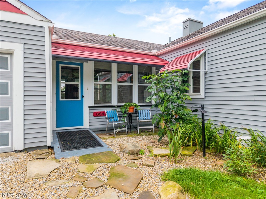 884 Monmouth Drive Akron OH 44313