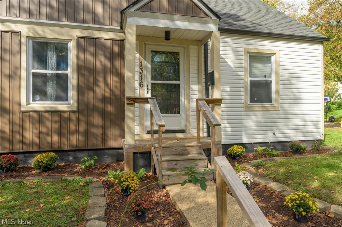 1316 Ottawa Avenue Akron OH 44305