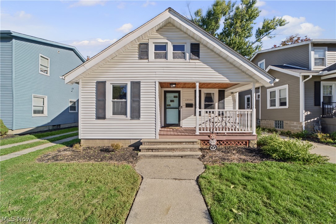 19320 Shoreland Avenue Rocky River OH 44116