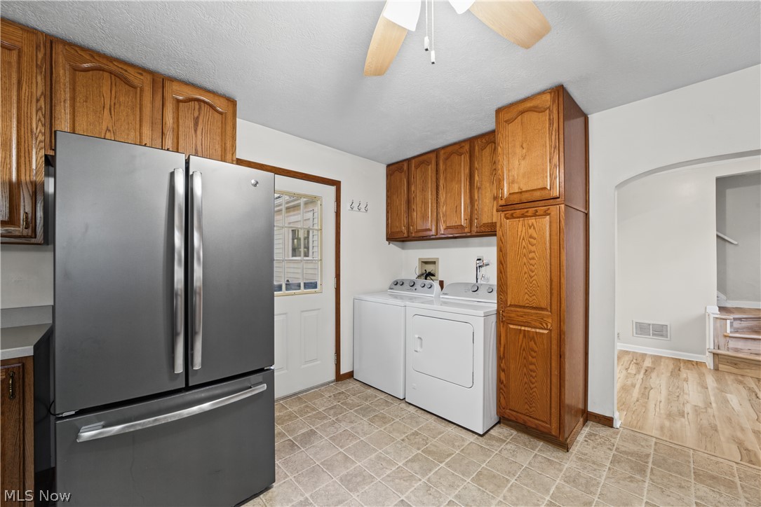 19320 Shoreland Avenue Rocky River OH 44116