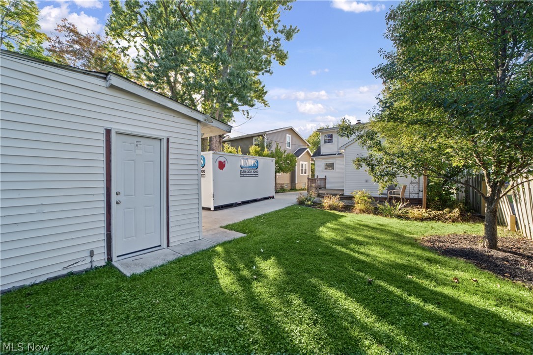 19320 Shoreland Avenue Rocky River OH 44116