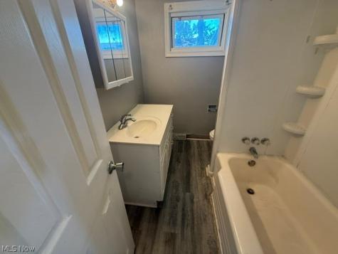 2646 Harmont Avenue NE Canton OH 44705