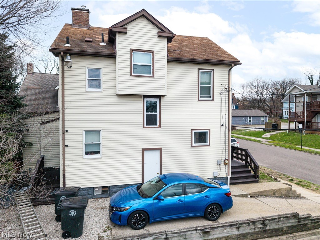 279 Cross Street Akron OH 44311