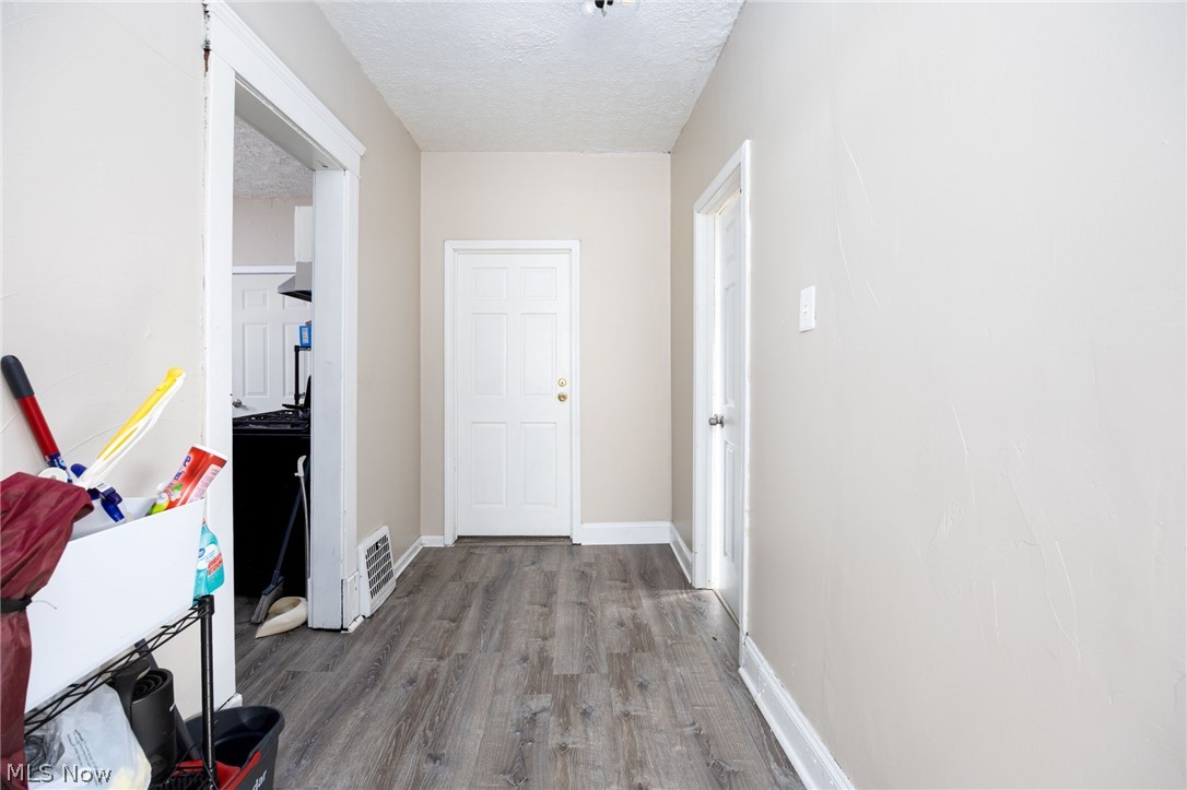 279 Cross Street Akron OH 44311