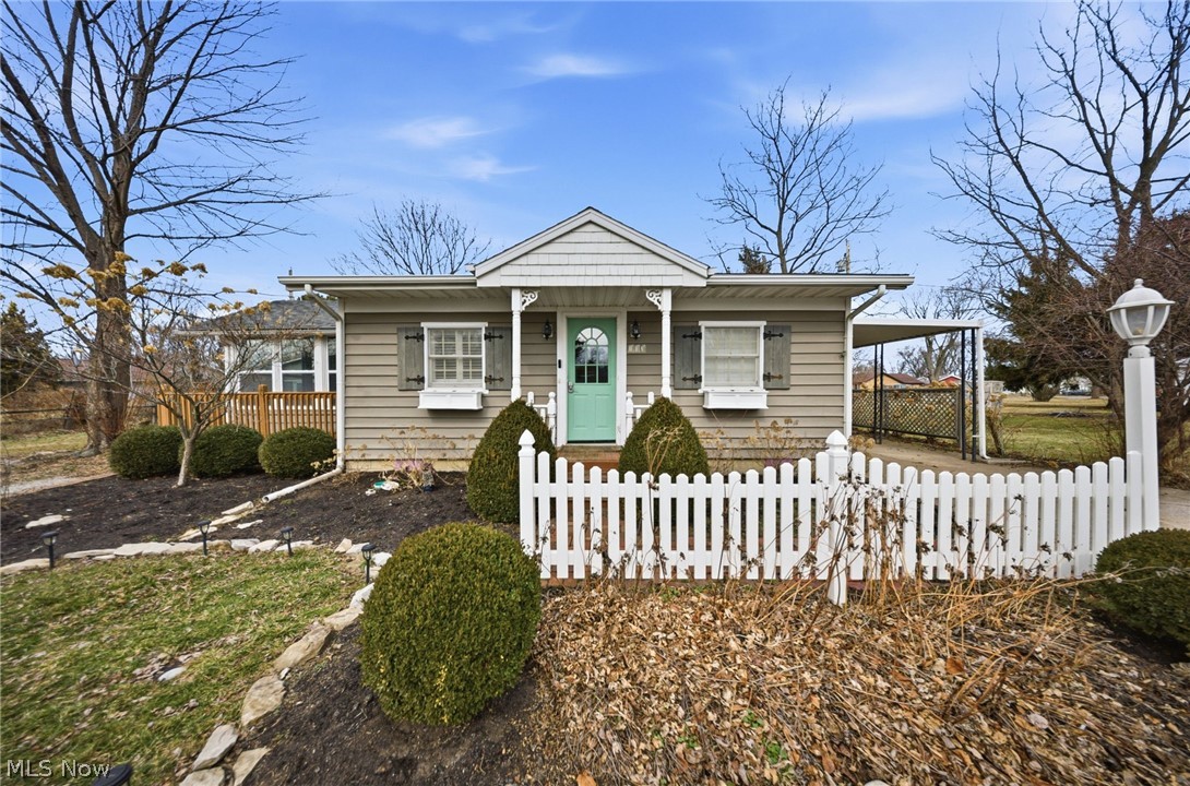 113 W Iroquois Trail Sandusky OH 44870
