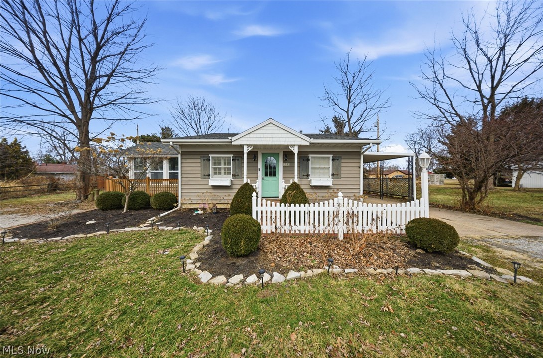 113 W Iroquois Trail Sandusky OH 44870