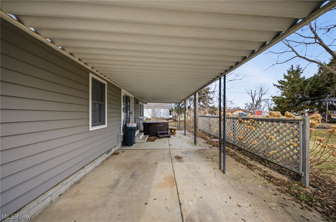 113 W Iroquois Trail Sandusky OH 44870