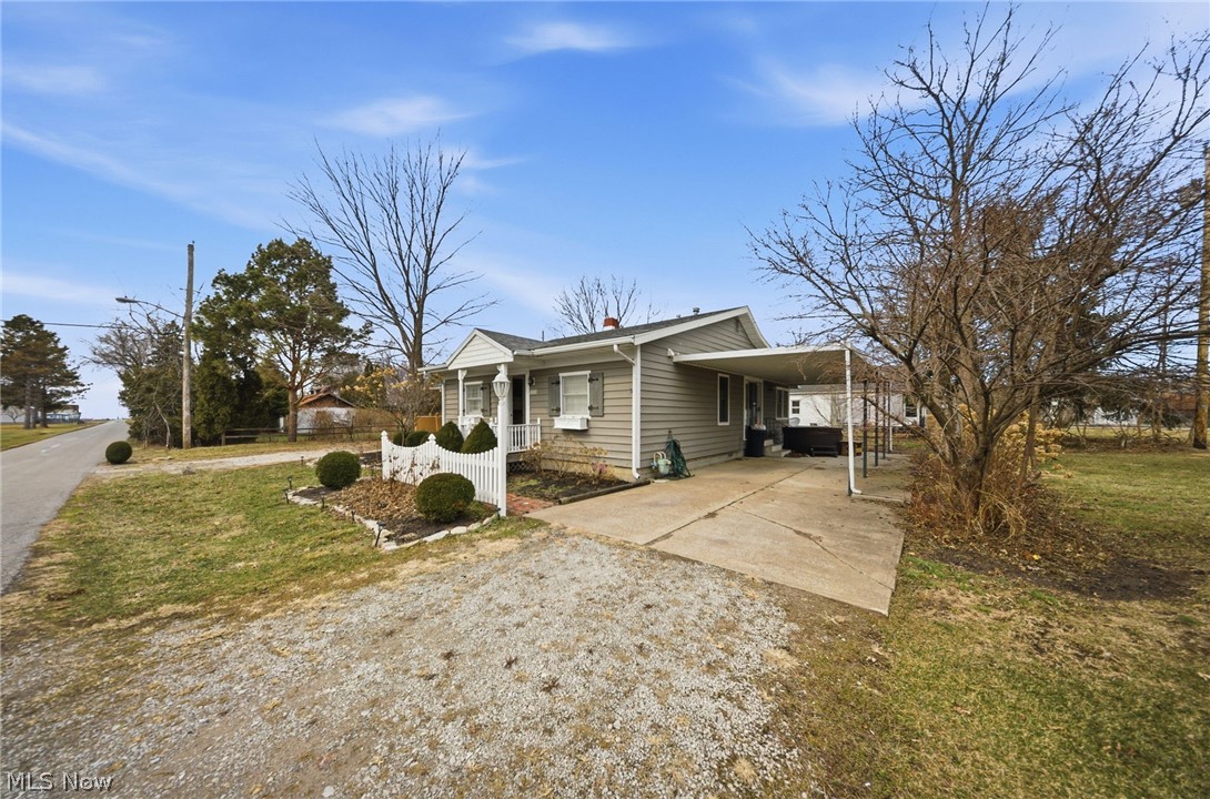 113 W Iroquois Trail Sandusky OH 44870