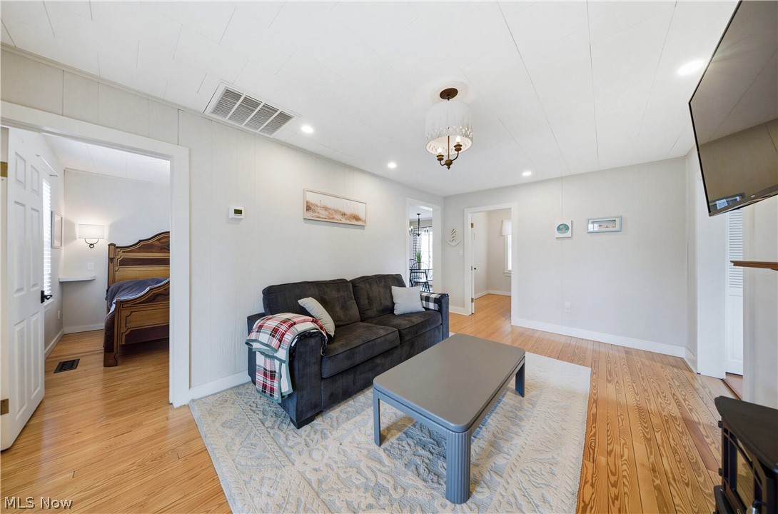113 W Iroquois Trail Sandusky OH 44870
