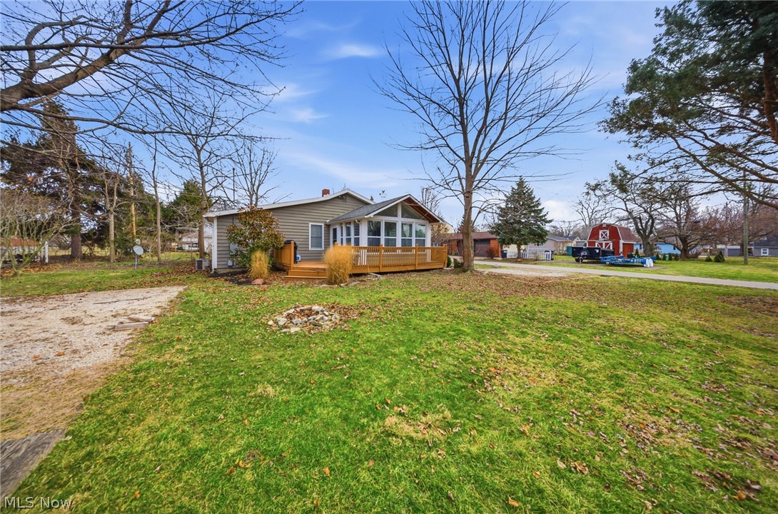 113 W Iroquois Trail Sandusky OH 44870