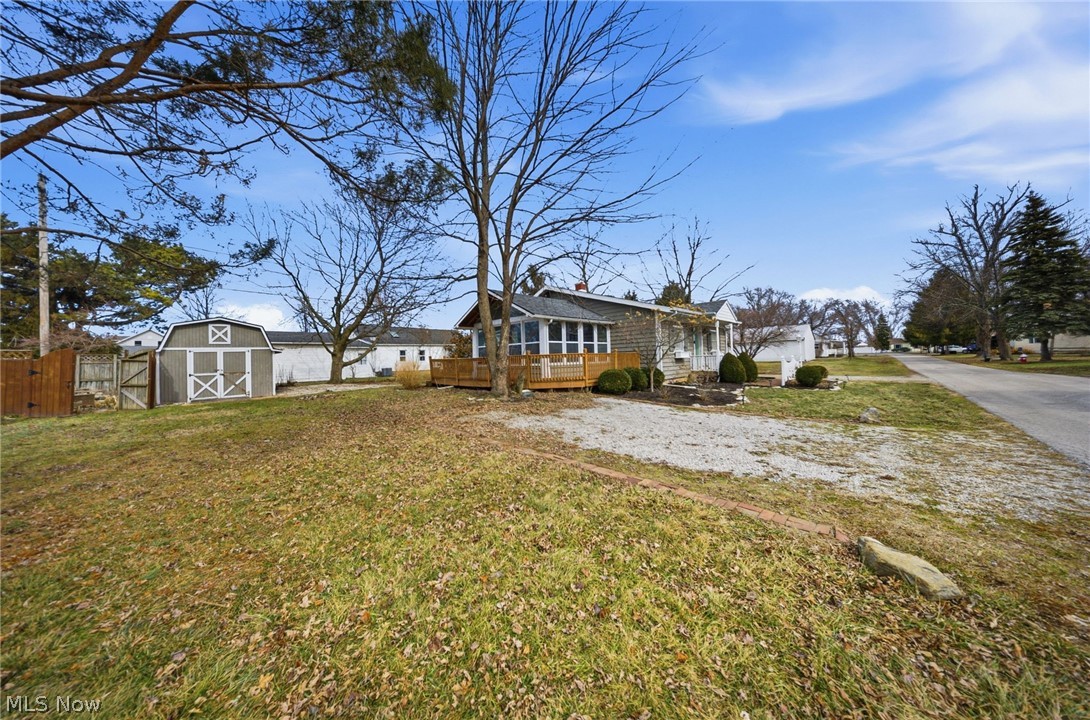 113 W Iroquois Trail Sandusky OH 44870