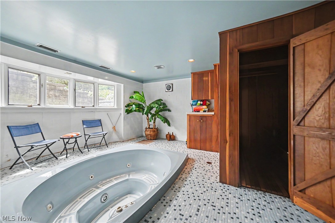 1071 Sheirer Road Mansfield OH 44903