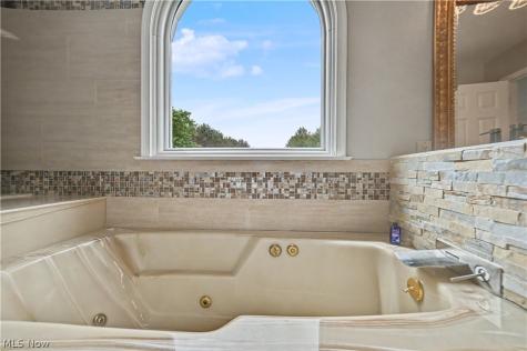 1071 Sheirer Road Mansfield OH 44903