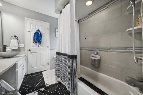 1071 Sheirer Road Mansfield OH 44903