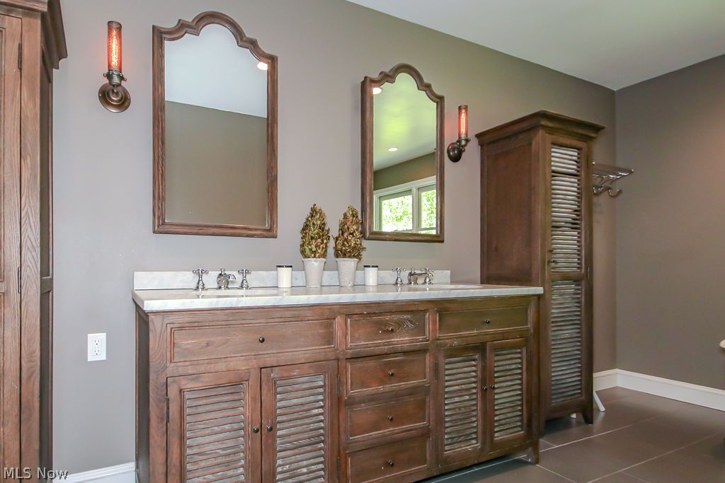 8555 Chillicothe Road Kirtland Hills OH 44060