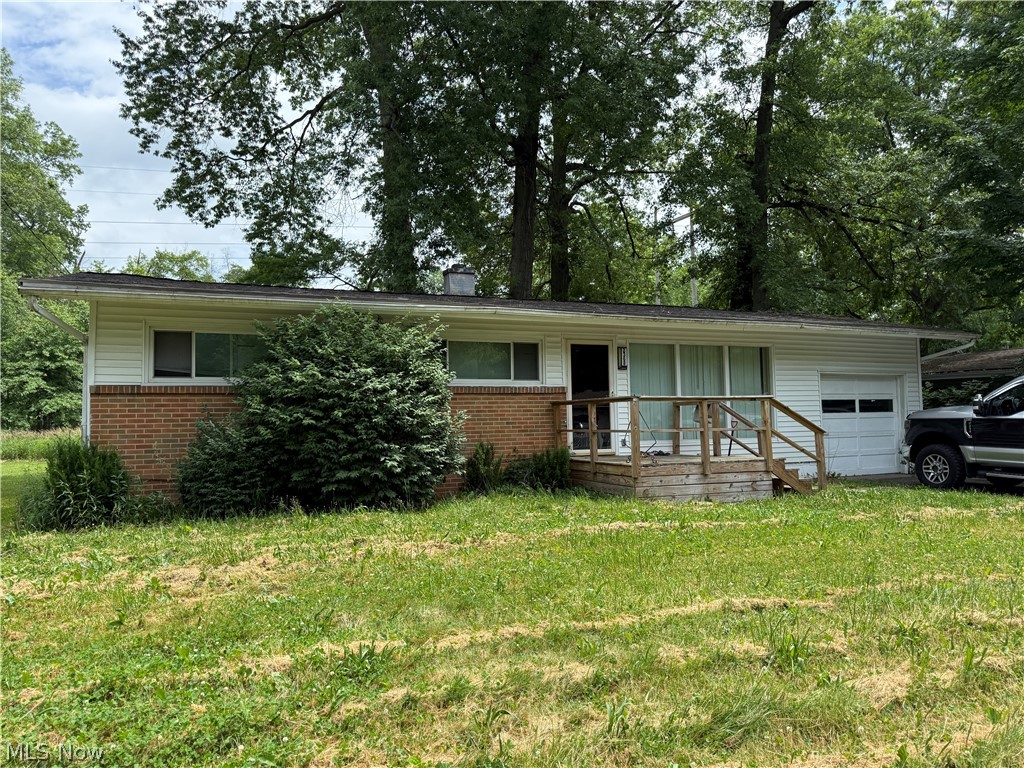 2368 Montgomery Avenue NW Warren OH 44485