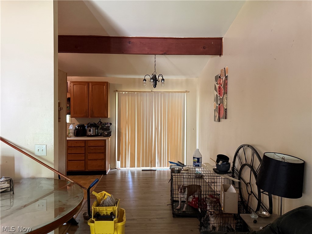 2368 Montgomery Avenue NW Warren OH 44485