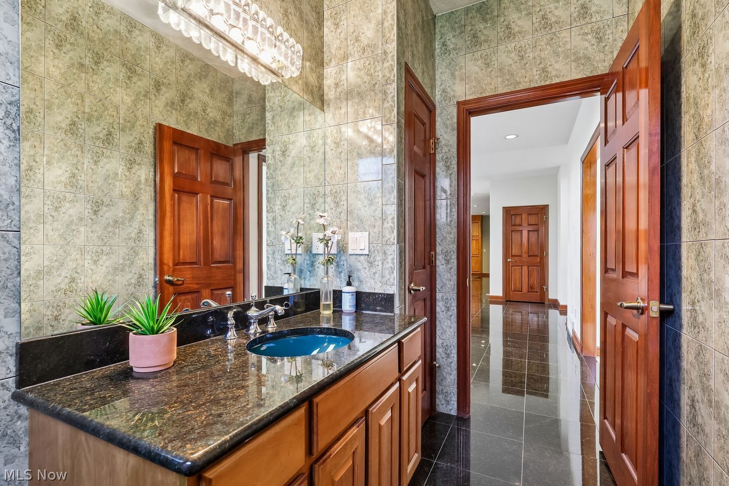 6146 Penfield Lane Solon OH 44139