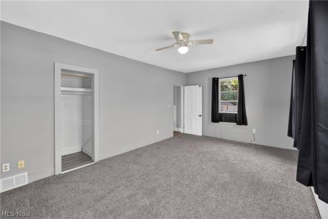 40 E Market Street Seville OH 44273