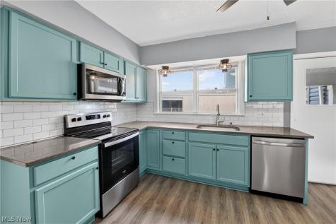 40 E Market Street Seville OH 44273