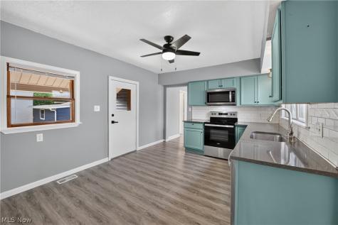 40 E Market Street Seville OH 44273