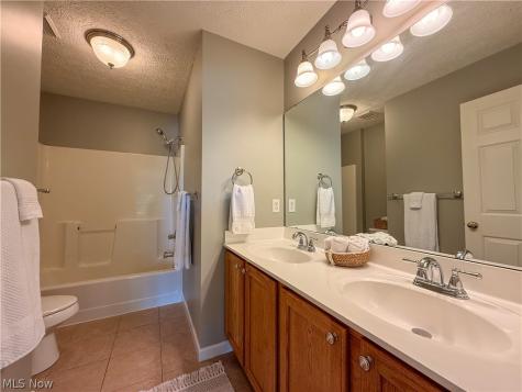 4518 Hearthstone Way Medina OH 44256