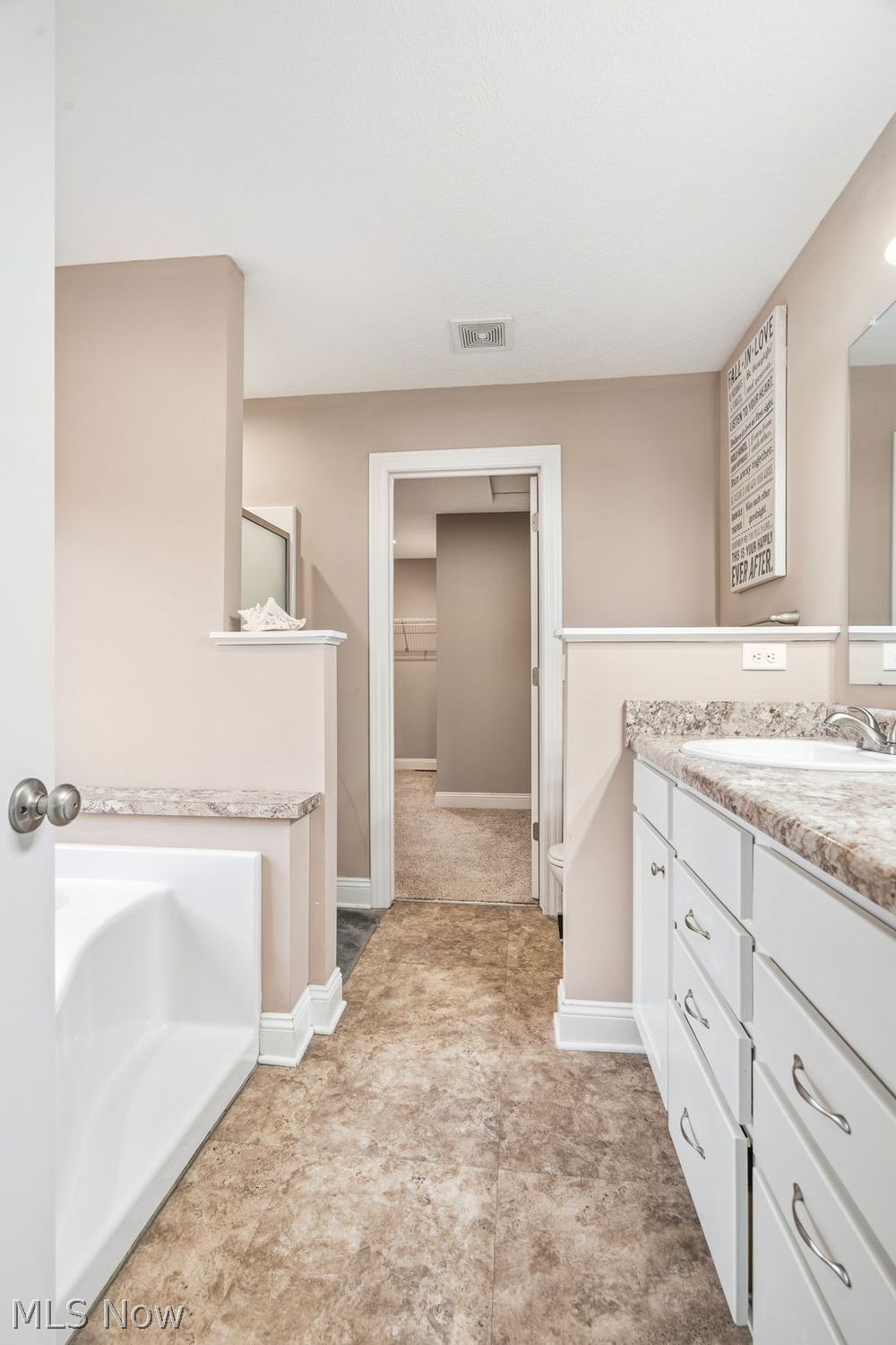 3204 Parks Avenue Louisville OH 44641