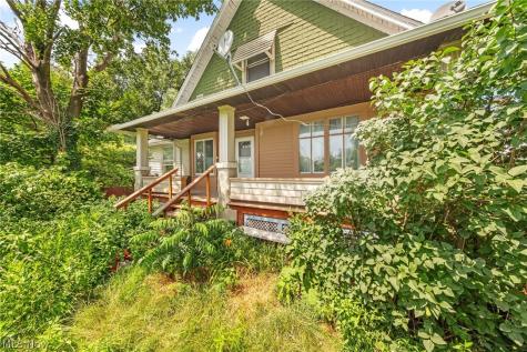4357 Torwood Court Cleveland OH 44109
