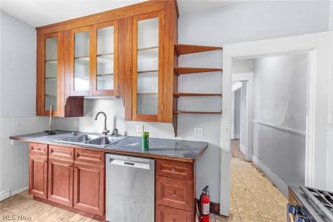 4357 Torwood Court Cleveland OH 44109