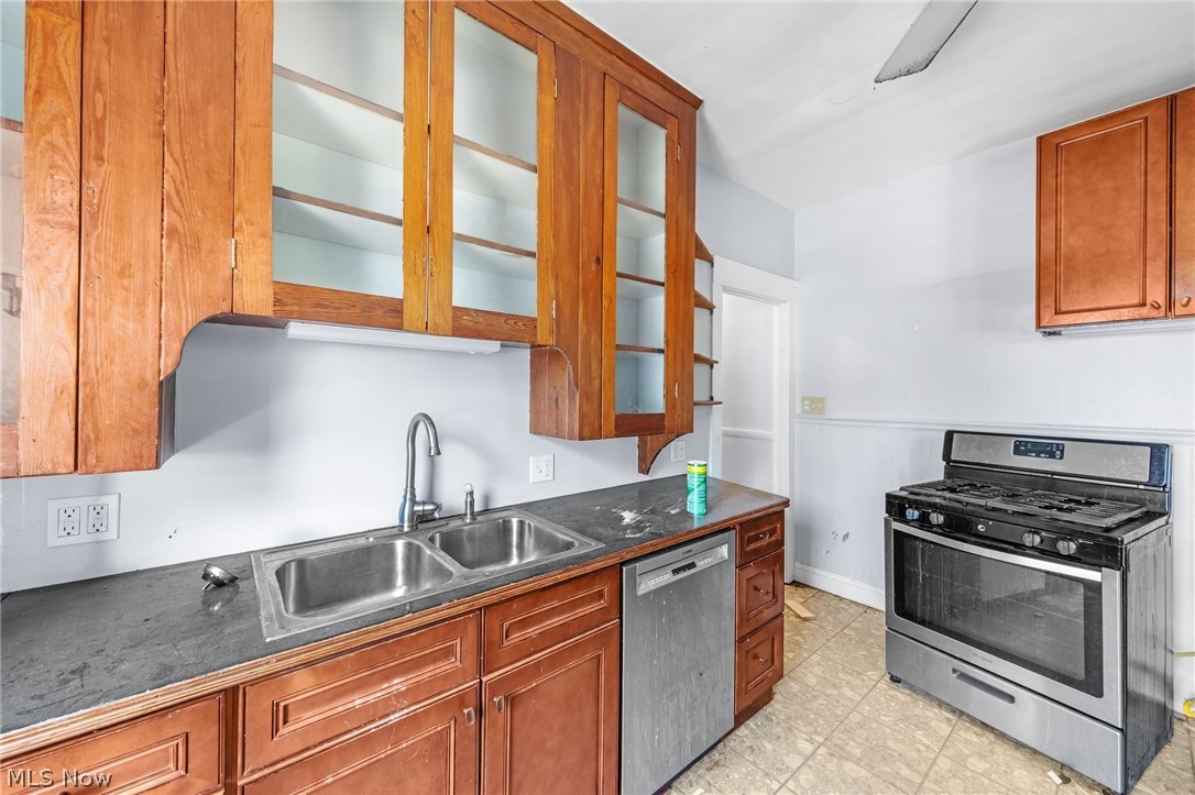 4357 Torwood Court Cleveland OH 44109