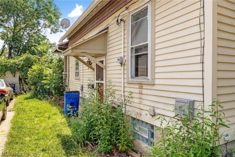 4357 Torwood Court Cleveland OH 44109