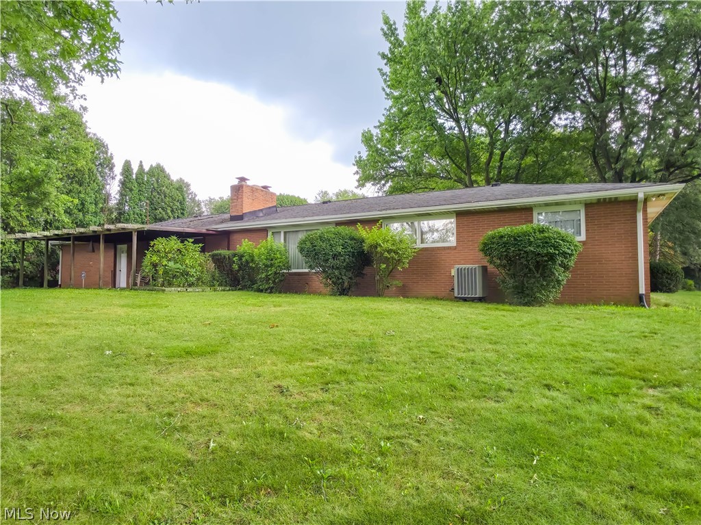 1815 Glenmont Drive NW Canton OH 44708