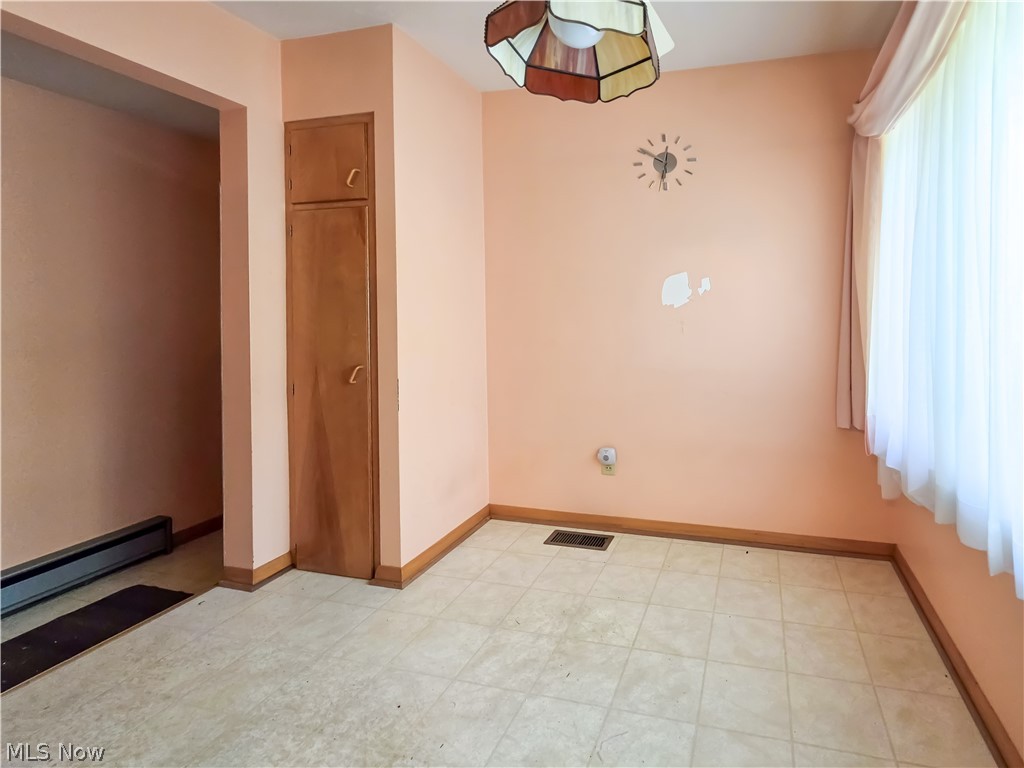 1815 Glenmont Drive NW Canton OH 44708