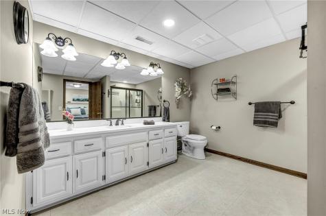 885 Mckee Trail Hinckley OH 44233