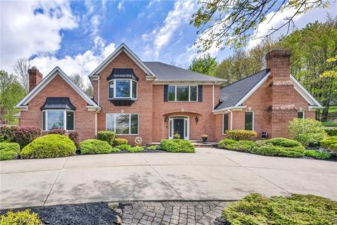 885 Mckee Trail Hinckley OH 44233