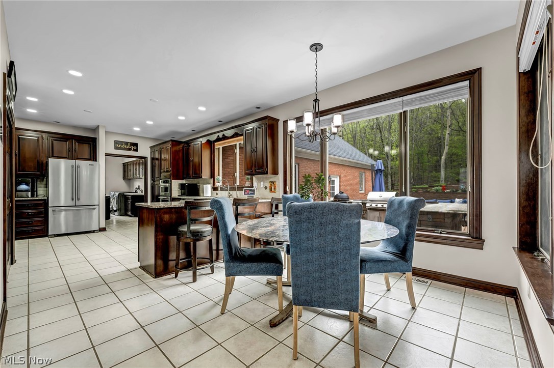 885 Mckee Trail Hinckley OH 44233