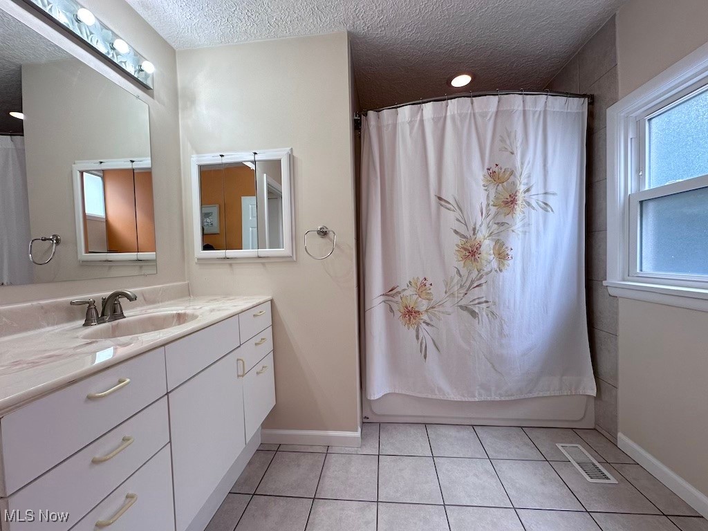 6846 Ottawa Road Cleveland OH 44105