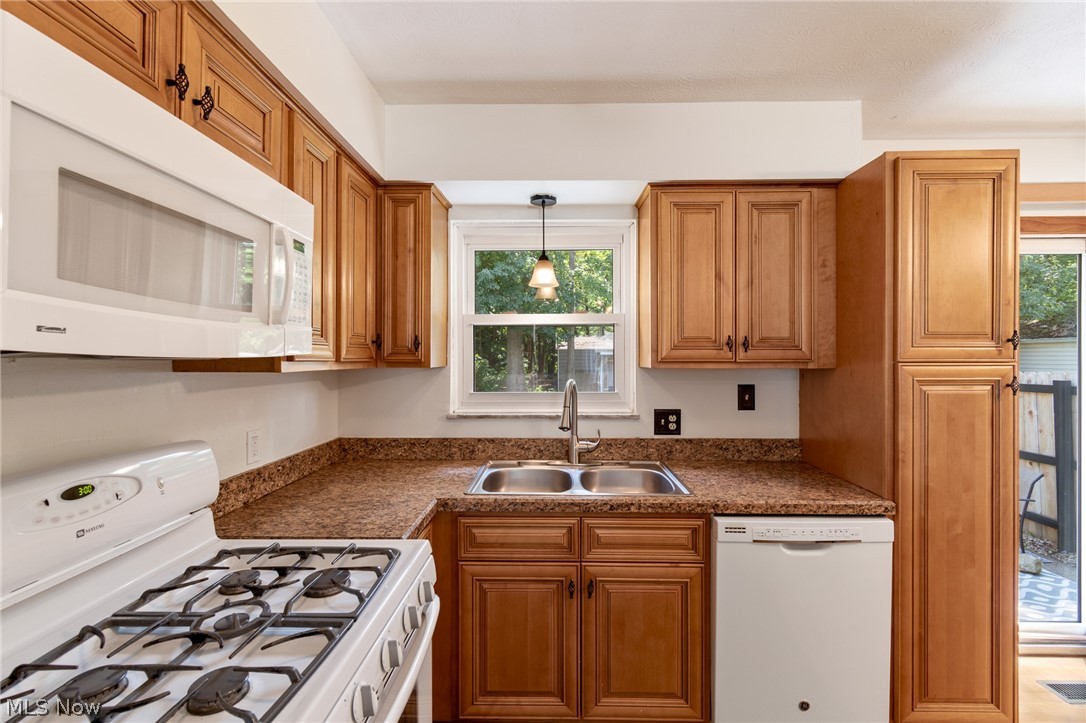 3316 Herbert Street Mogadore OH 44260